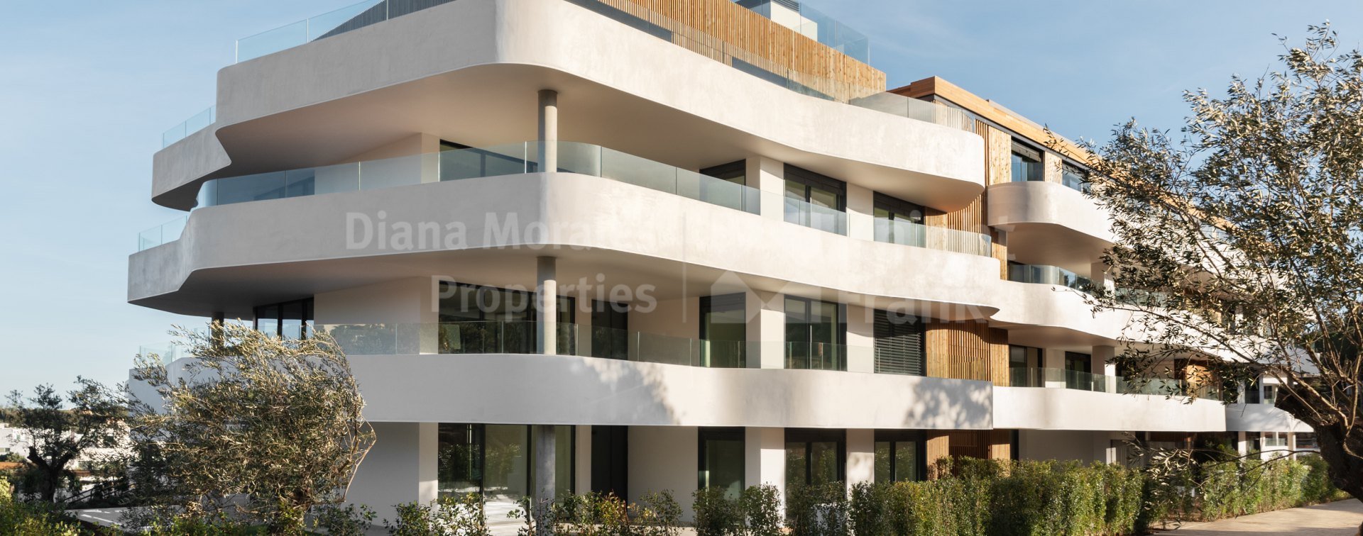 Bajo de 3 dormitorios con jardín privado en La Reserva de Sotogrande