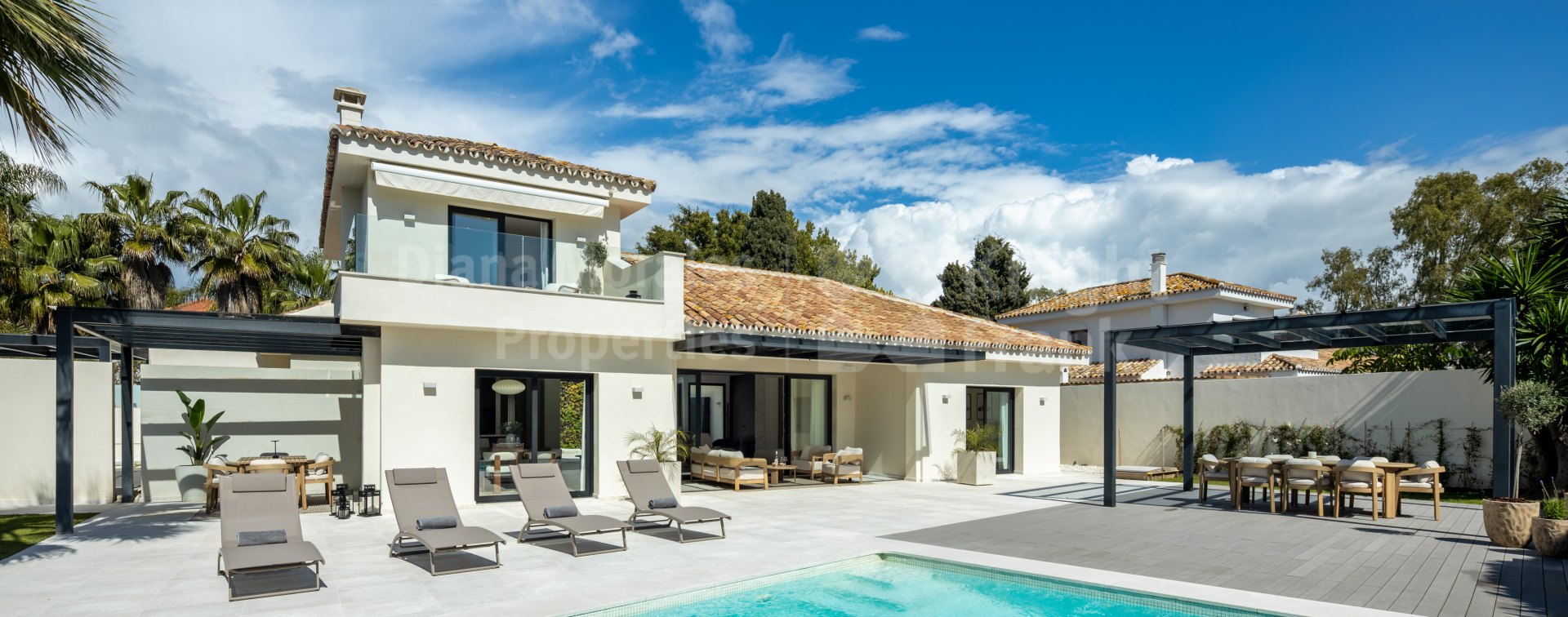 Cortijo Blanco, Villa Aria, renovierte Villa im mediterranen Stil direkt am Strand