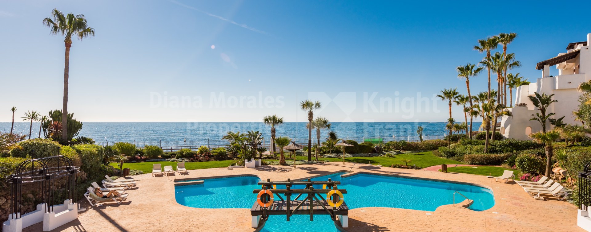 Ventura del Mar, Lujoso apartamento en primera planta frente al mar cerca de Puerto Banús