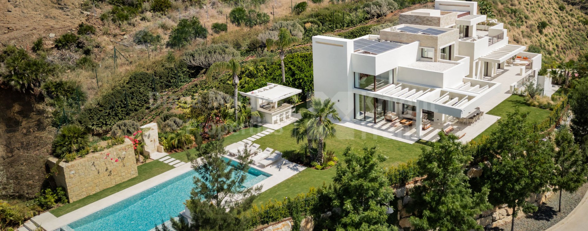 Preciosa villa de nueva construcción en Real de la Quinta