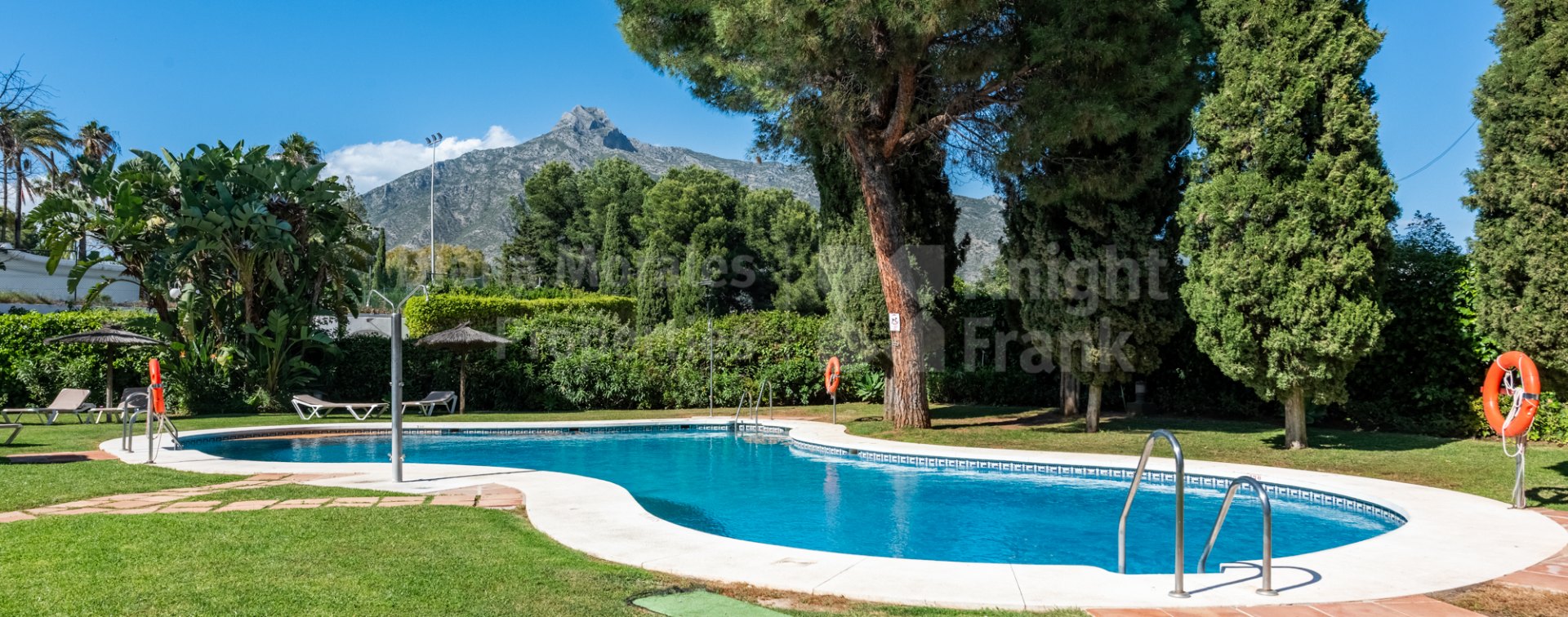 Apartamento en planta baja en Coto Real II