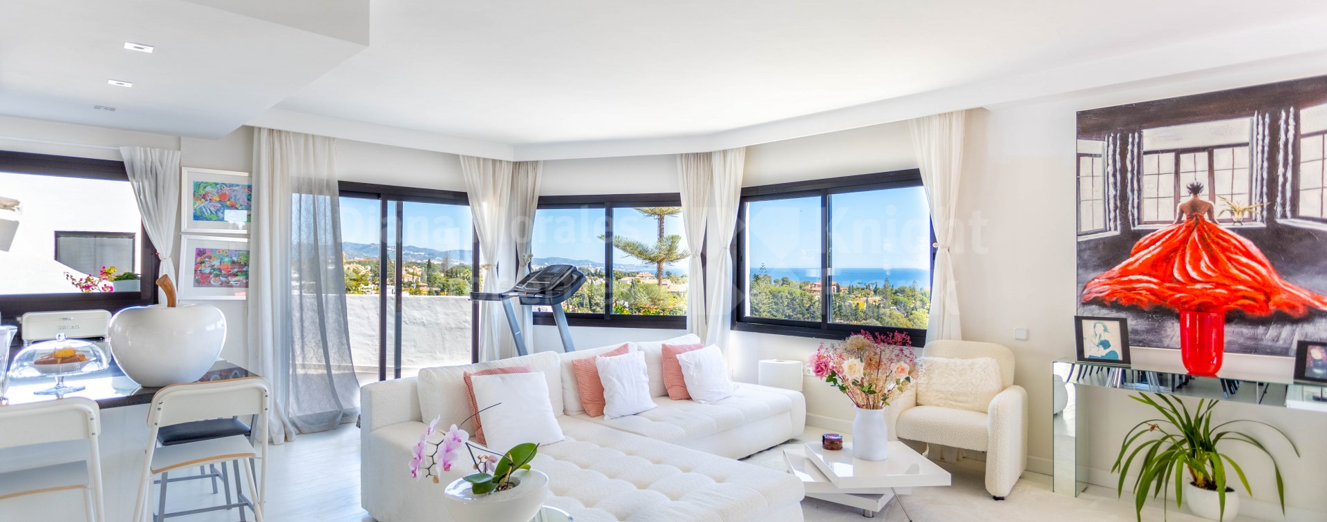 Dachgeschosswohnung mit drei Schlafzimmern in Coto Real, Goldene Meile