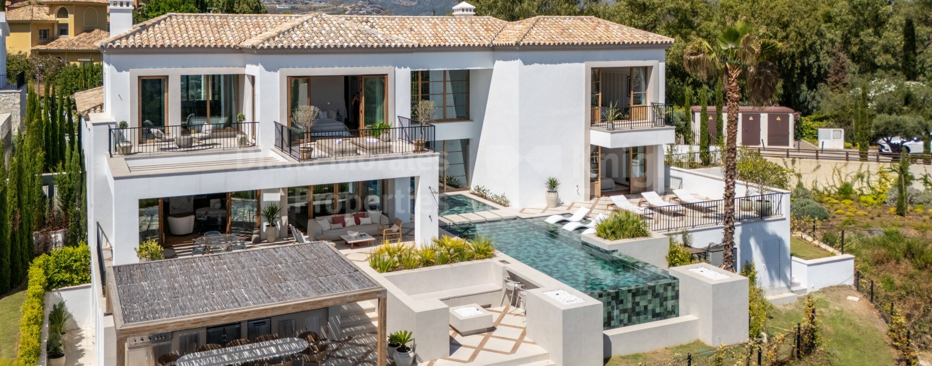 The Hills, Villa Cina, exclusivity and design with incredible views