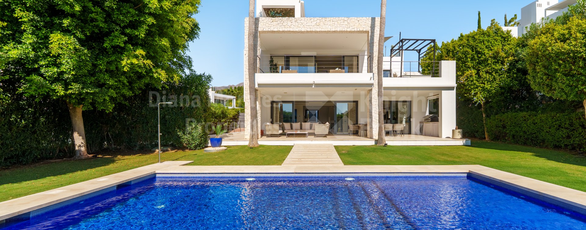 Haza del Conde, Los Olivos 2, moderne Architektur im Golf Valley