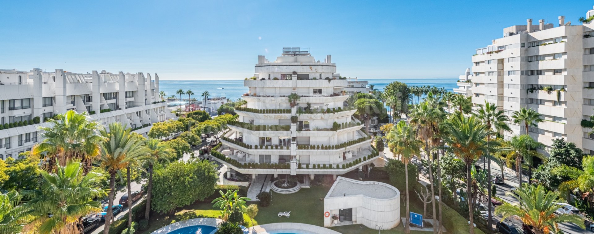 Cipreses del Mar, elegance and spaciousness by the sea