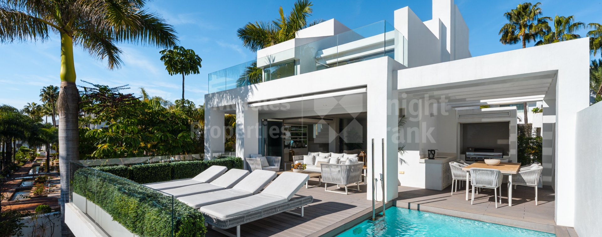 Puente Romano, Magna 6, двухквартирная вилла с видом на море в Пуэнте Романо