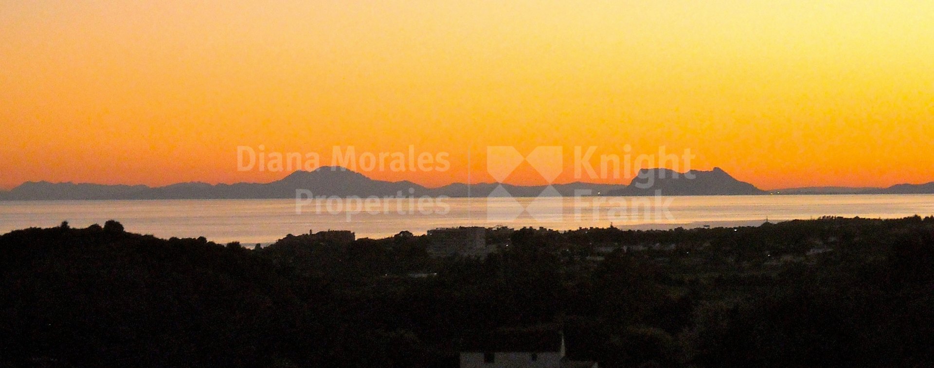 La Panera, Plot with sea and mountain views next to Estepona town