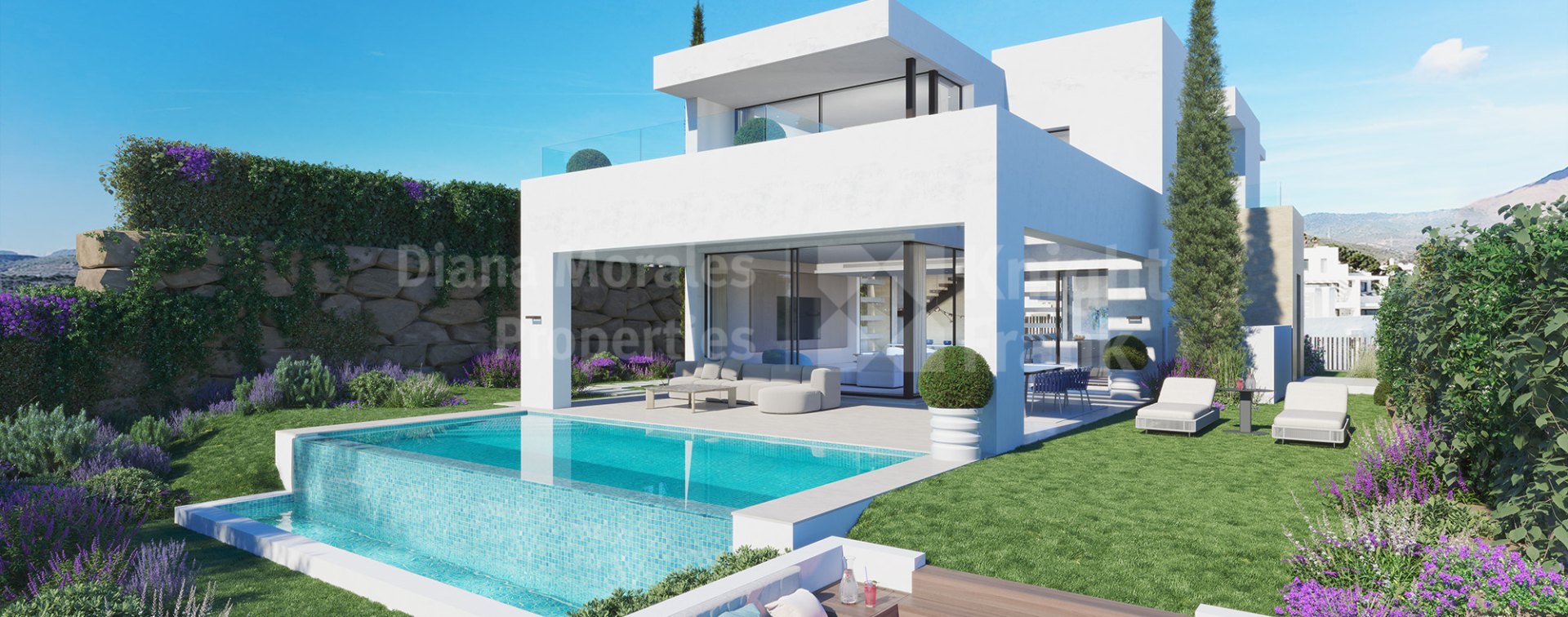 Estepona Golf, South facing three-bedroom villa facing Estepona's golf course