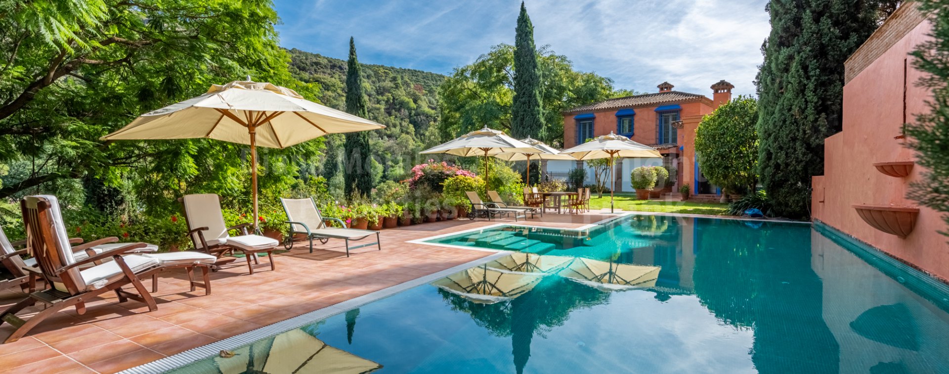 Benahavis Centro, Encantadora casa independiente en el pueblo de Benahavis