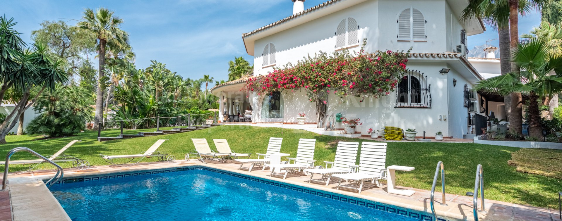 Rocio de Nagüeles, Lovely family villa in Marbella Golden Mile