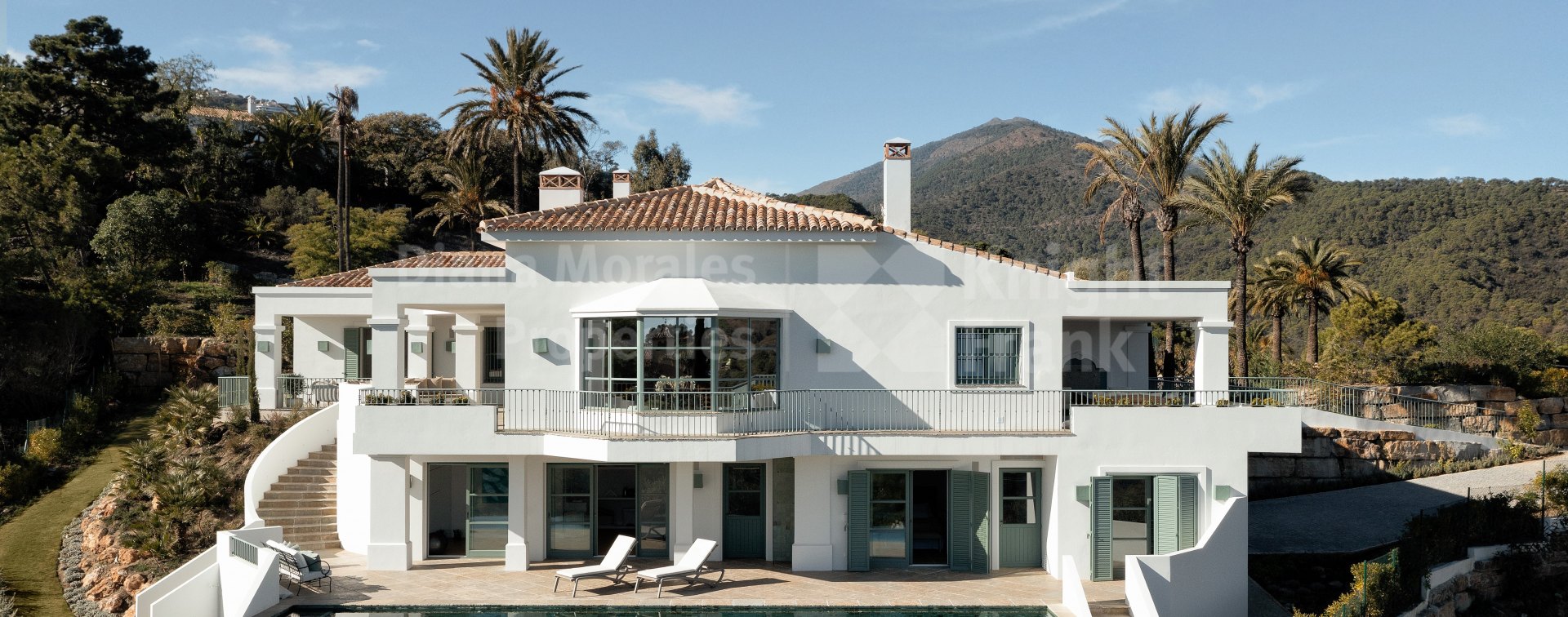 El Madroñal, Charming four-bedroom south-facing villa with lots of charm