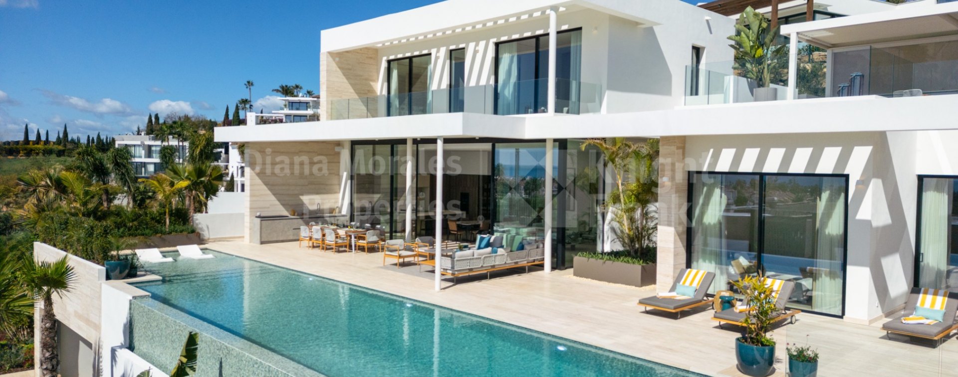 Avani 5, modern villa with panoramic views in Los Flamingos