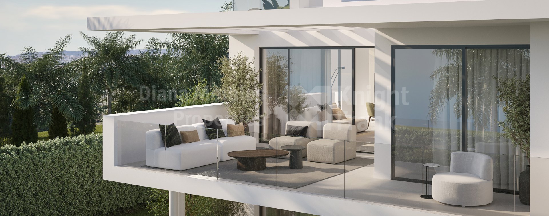 Estepona West, First floor three-bedroom apartment in West Estepona