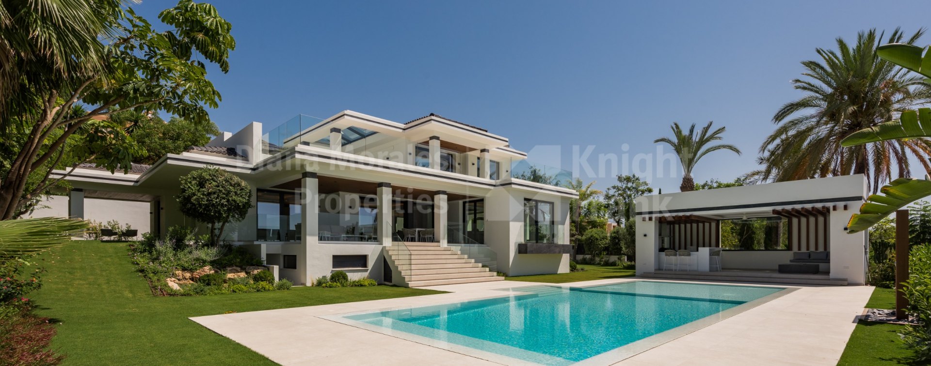 Villa Bratislava, modernes Haus mit Meerblick in Los Flamingos