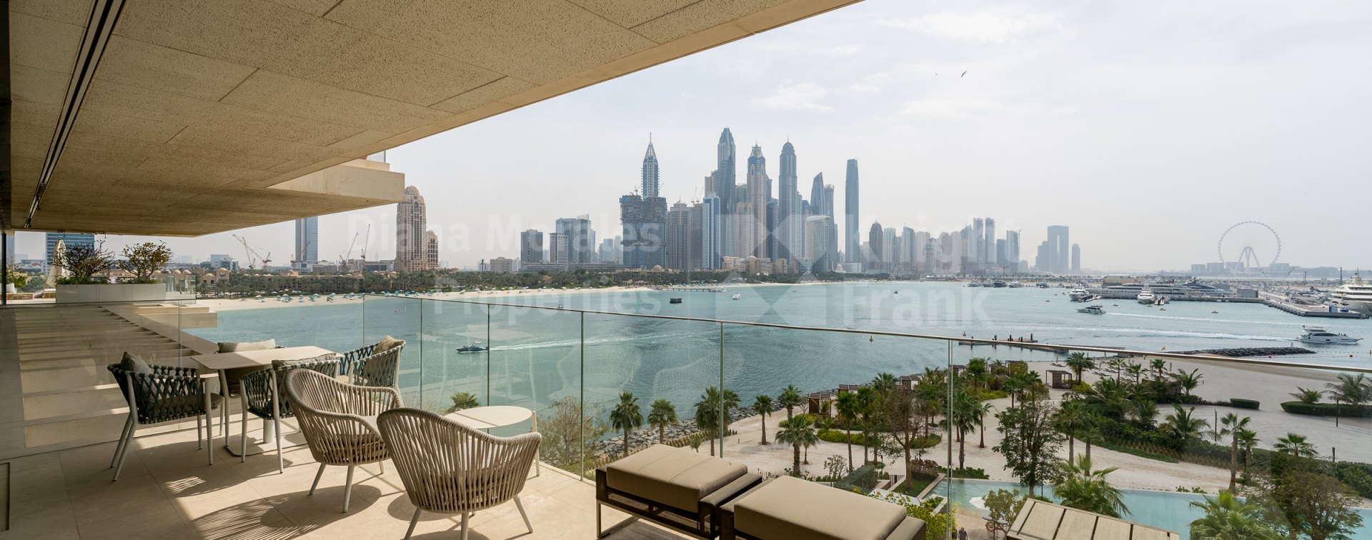 Elegancia refinada con vistas al mar y al skyline – One at Palm Jumeirah