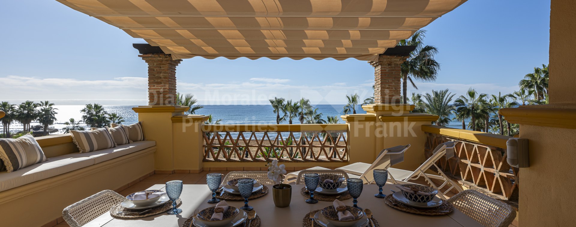 Rio Real, Appartement de trois chambres en bord de mer à l'est de Marbella