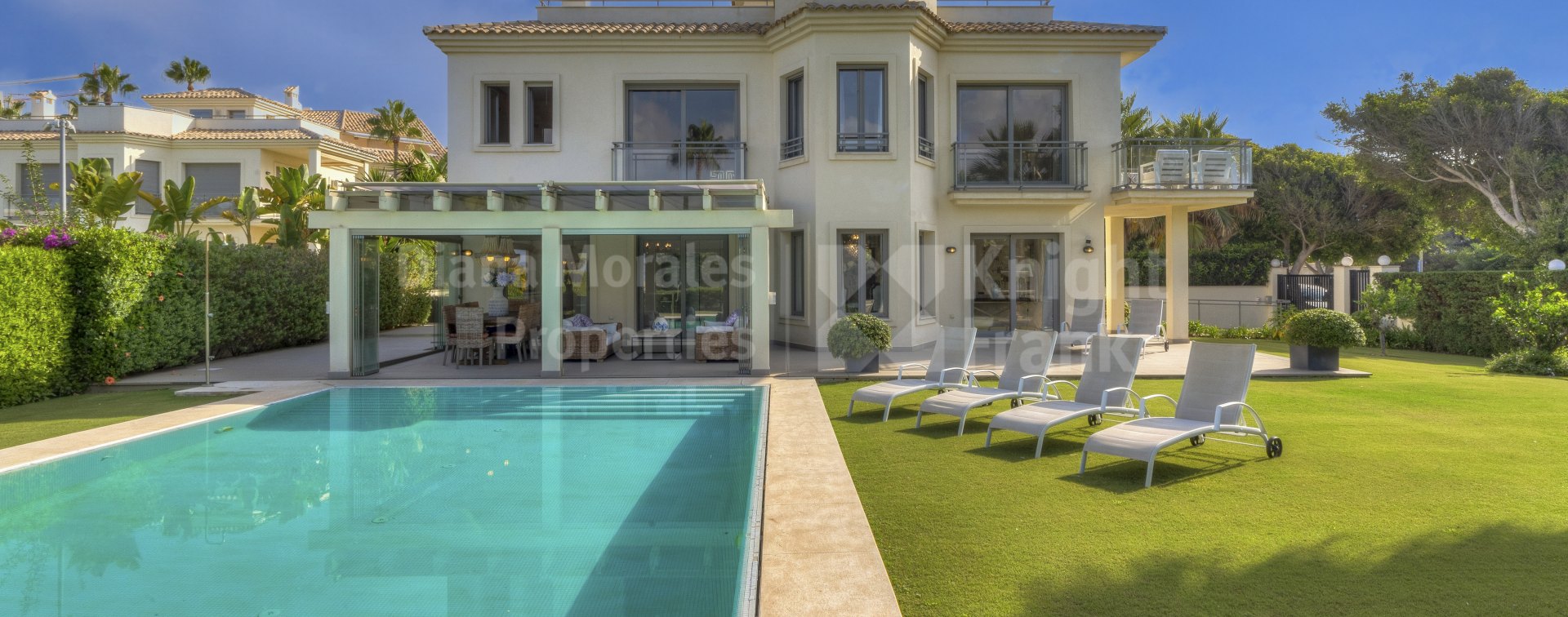 Costabella, South facing five bedroom villa with direct access to the beach