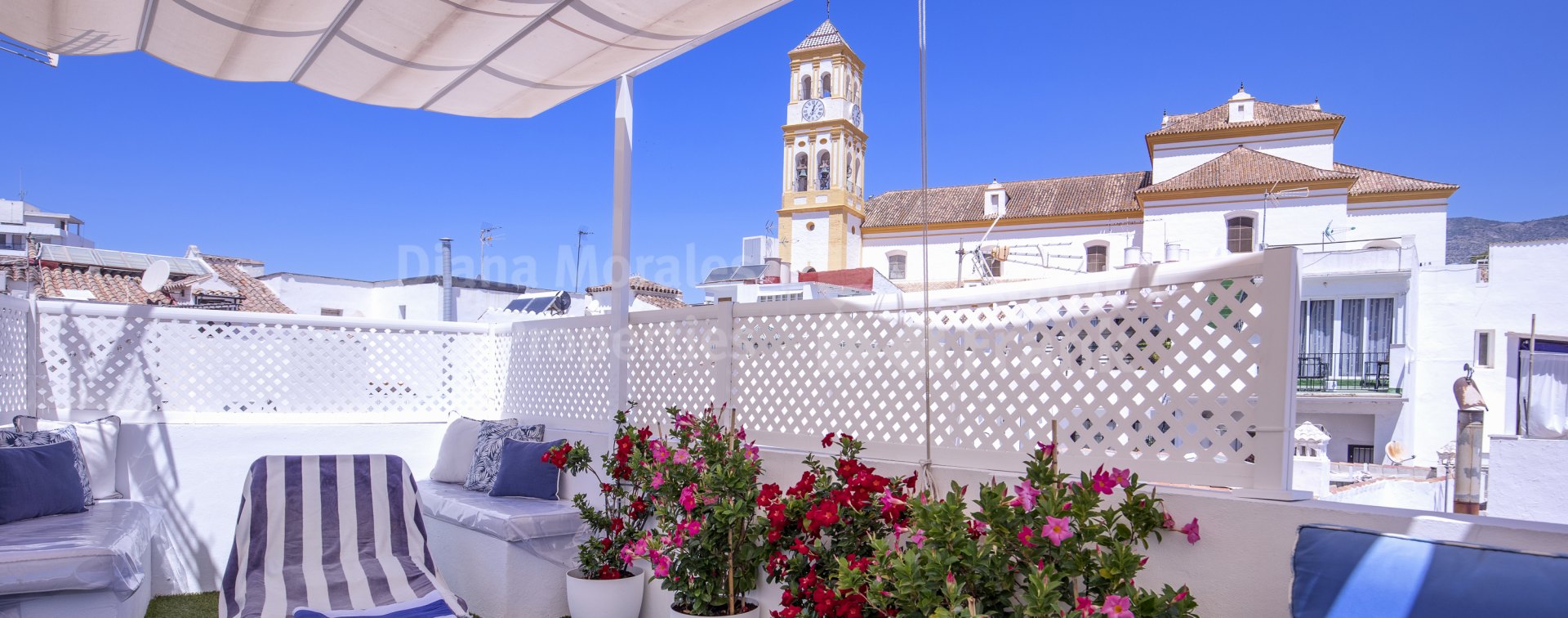 Casco antiguo, Charming southeast facing townhouse with solarium in Marbella's Old Town