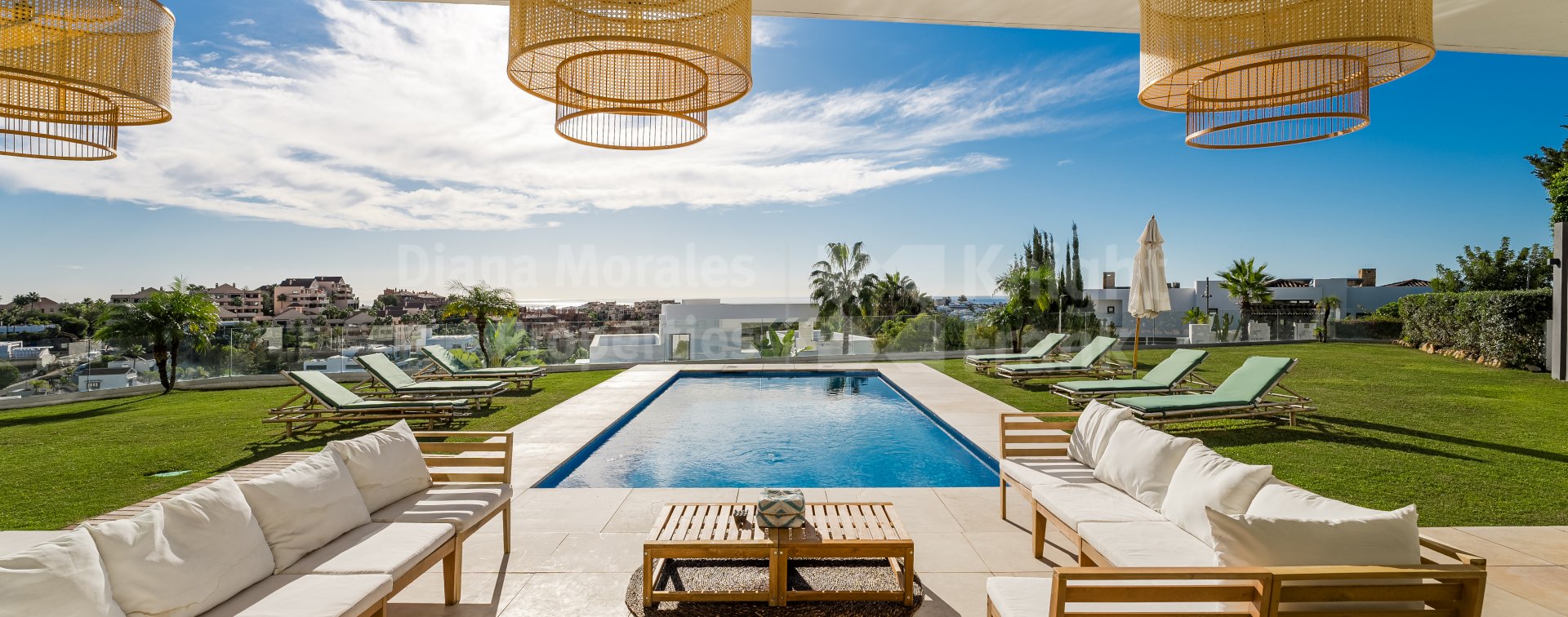 Villa Fuego. Magnifique villa de 5 chambres avec vue panoramique sur la mer à La Alqueria