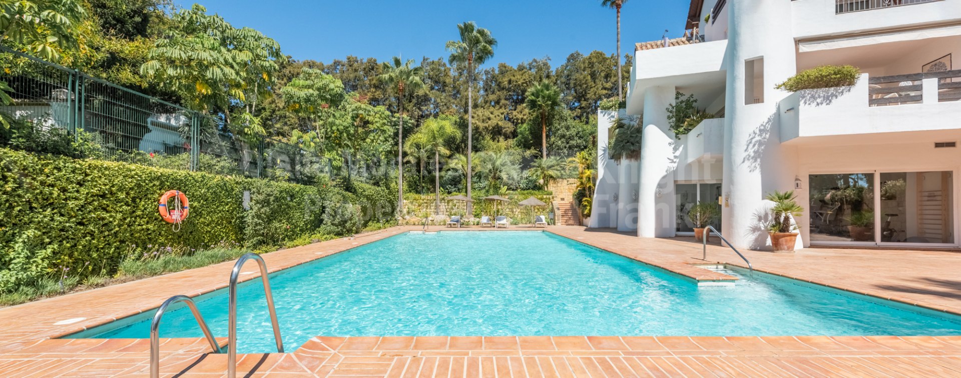 Alcazaba Beach, Penthouse de deux chambres dans un emplacement privilégié