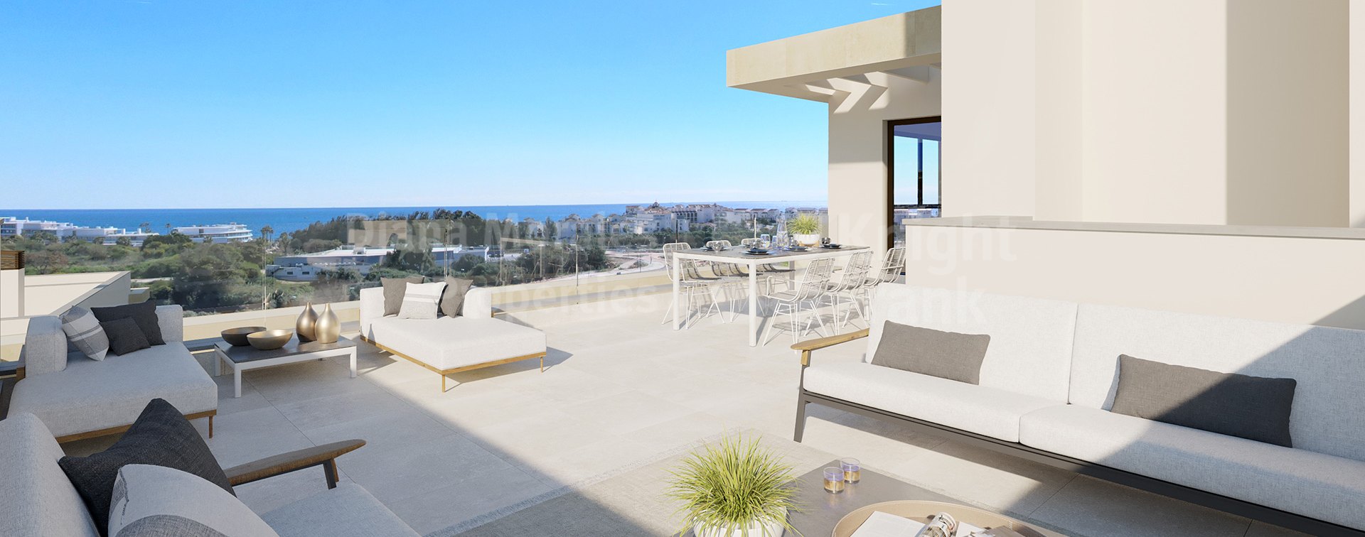 Arroyo de Enmedio, Southeast facing penthouse in complex under construction in west of Estepona