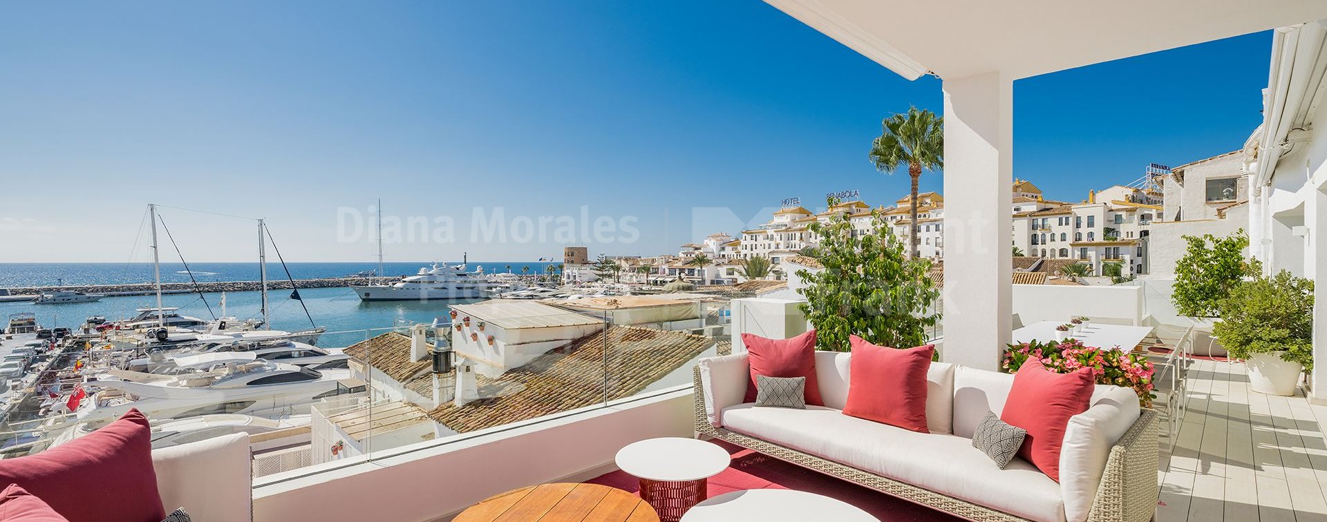 Apartamento frontal al mar en Puerto Banús