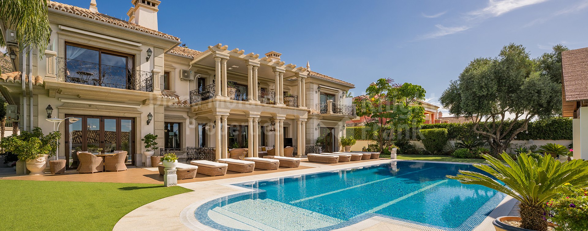 Elegante y espaciosa villa en Sierra Blanca