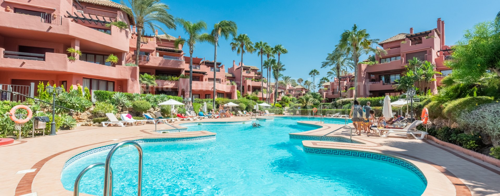 Erdgeschosswohnung zur Miete in Menara Beach