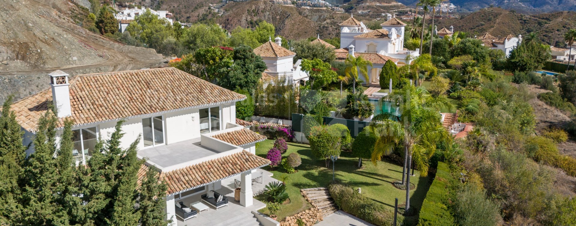Renovated frontline golf villa in La Quinta