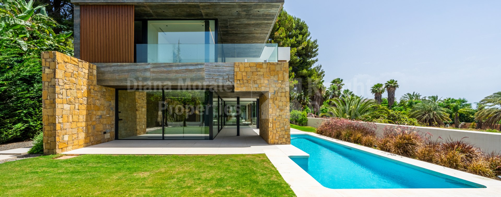 Cortijo Nagüeles, Brand new contemporary villa on The Golden Mile