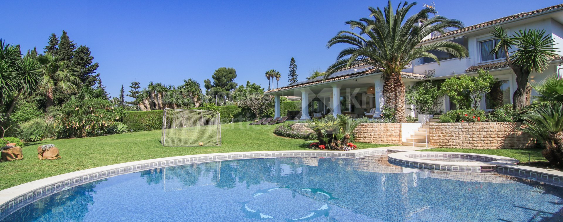 Marbella Golden Mile, Villa for sale in The Golden Mile