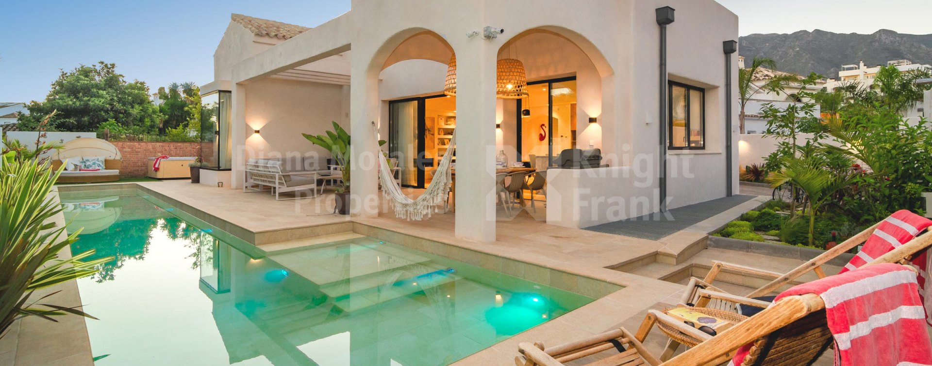 Casablanca, Four-bedroom villa on Marbella's Golden Mile near the beach