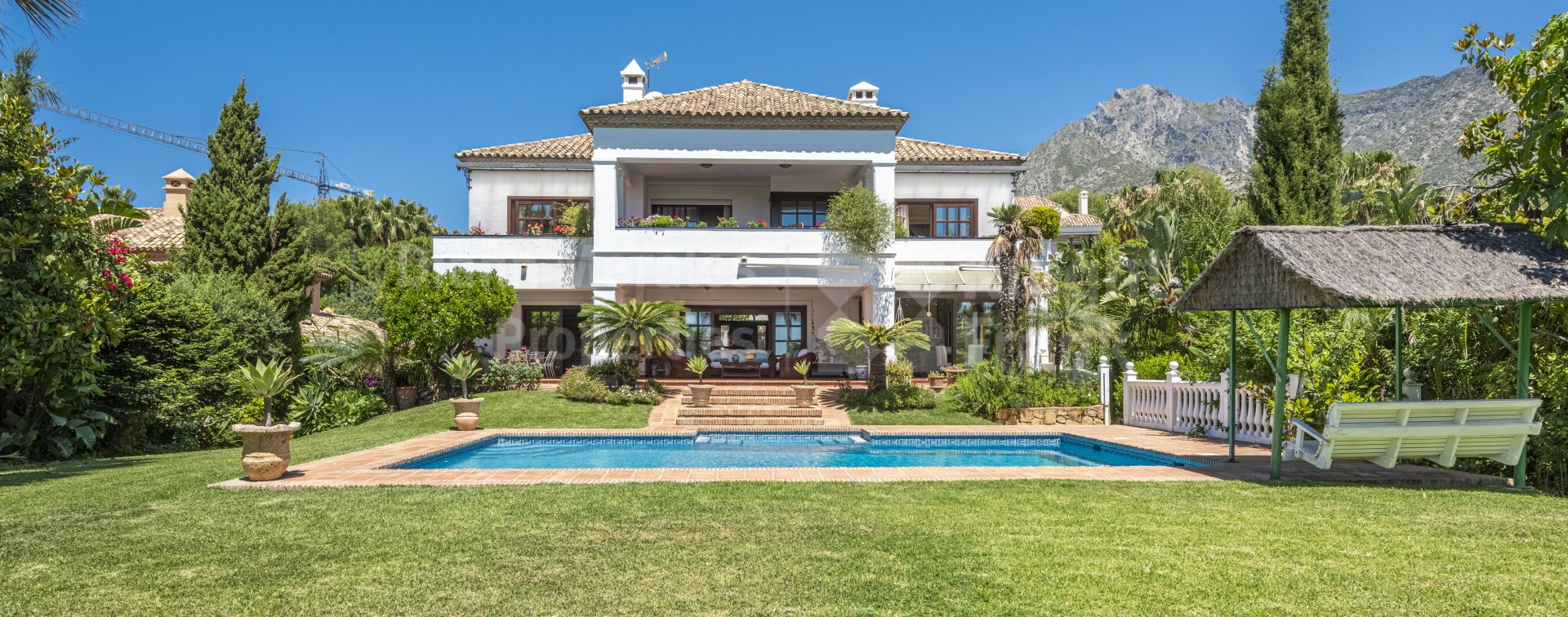 Villa avec vue sur la mer à Altos Reales à vendre