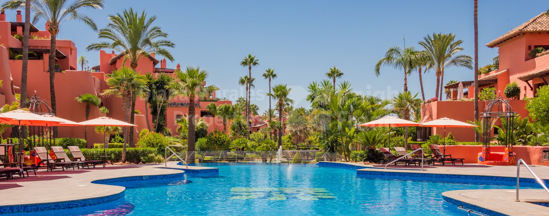 Luxury Ground Floor Apartment in Torre Bermeja, Estepona