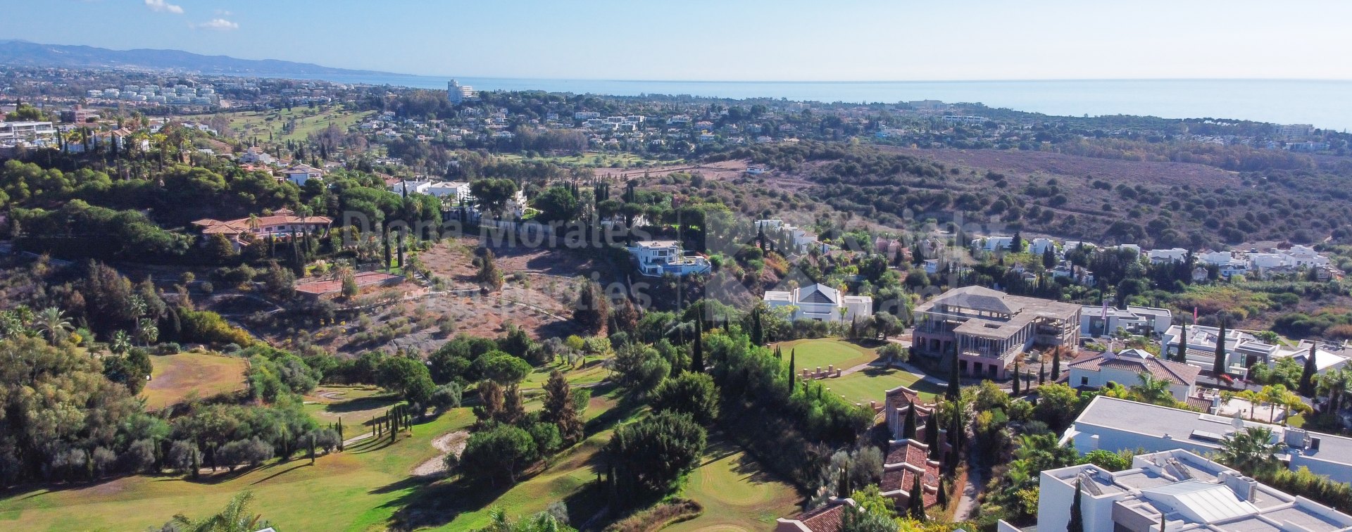 Building plots with sea views in Los Flamingos Golf close to Marbella