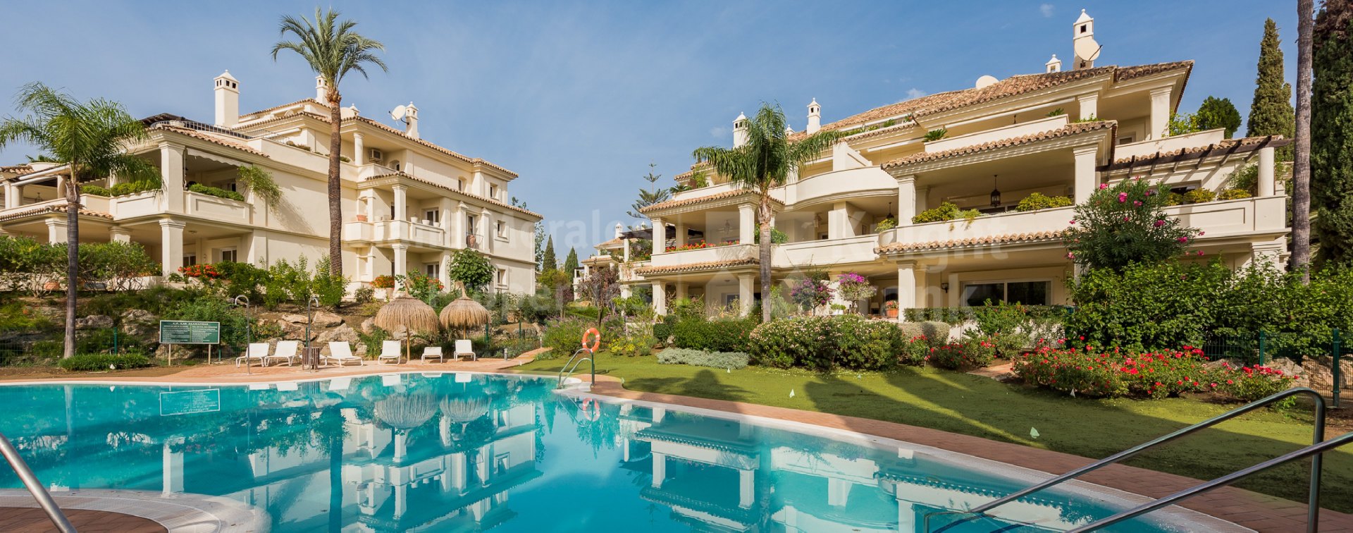 Ground floor apartment in Las Alamandas