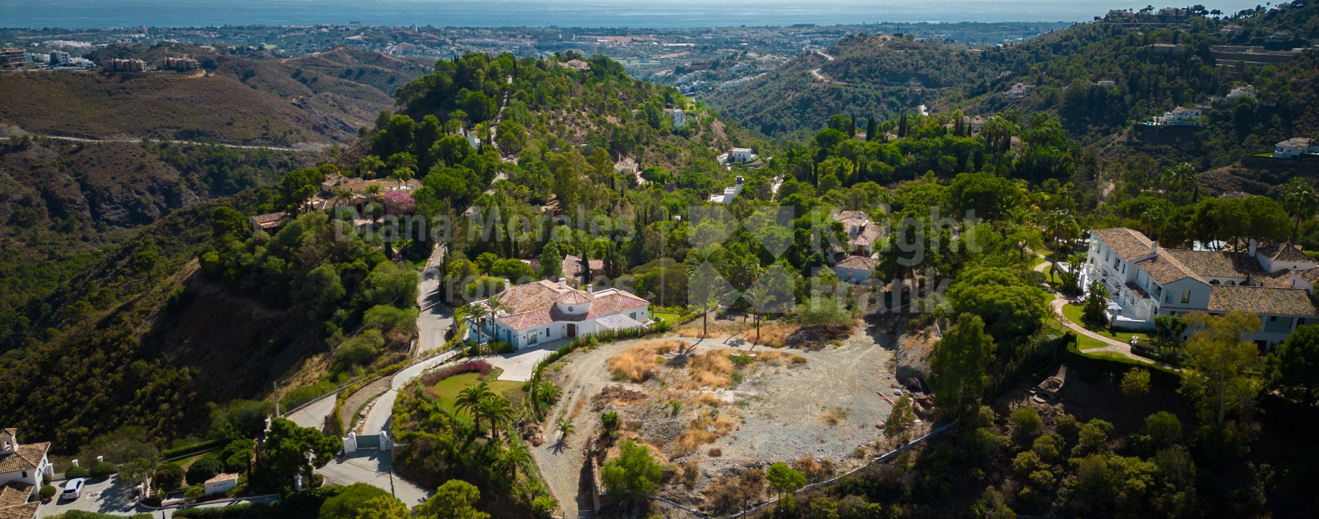 Großes Grundstück in El Madroñal zu verkaufen