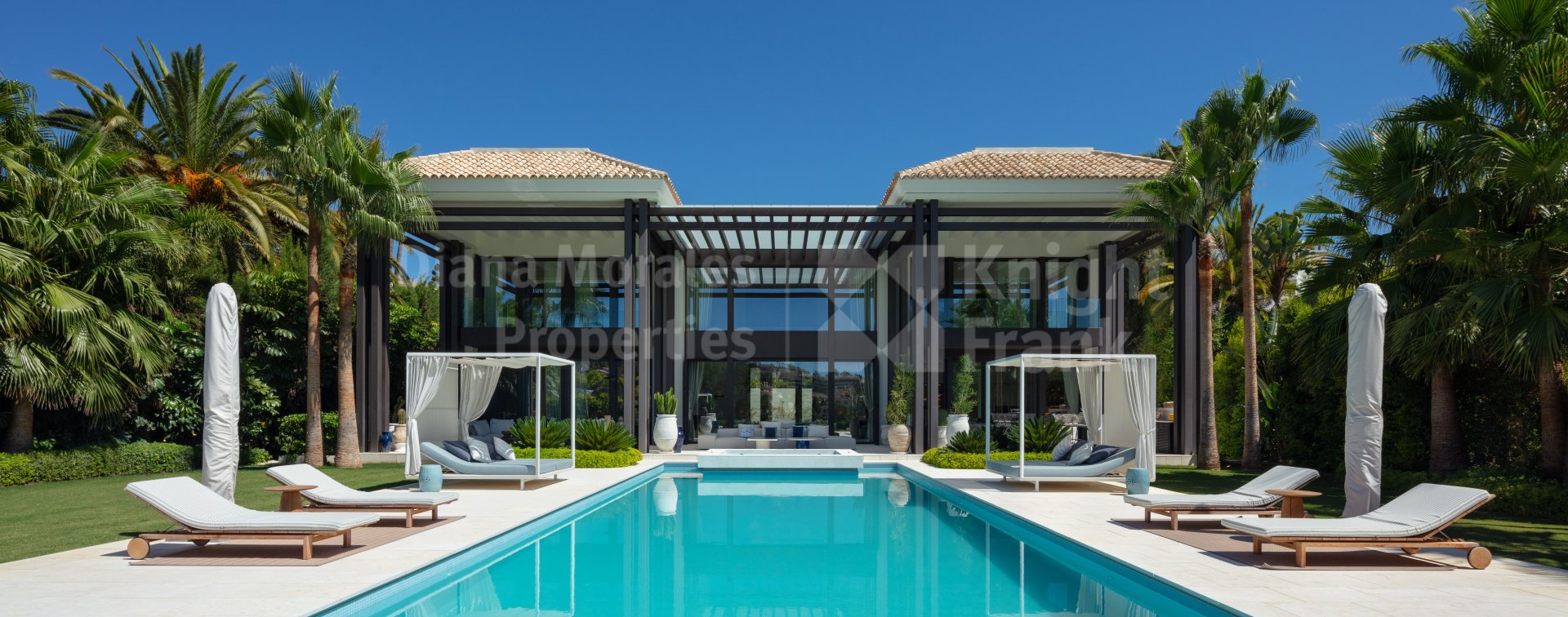 La Cerquilla, Cerquilla 10: Exquisitely designed house on the front line of golf