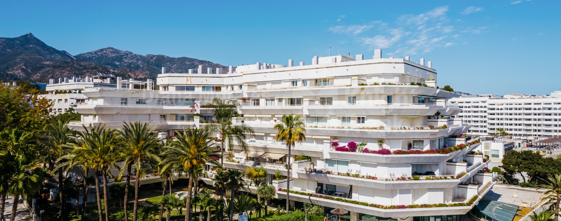 Mare Nostrum, Seafront apartment In Marbella