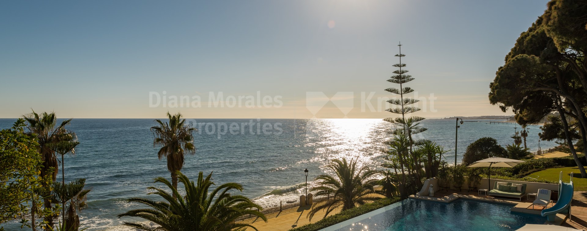 Marbella Golden Mile, Unique front line beach mansion in the Golden Mile