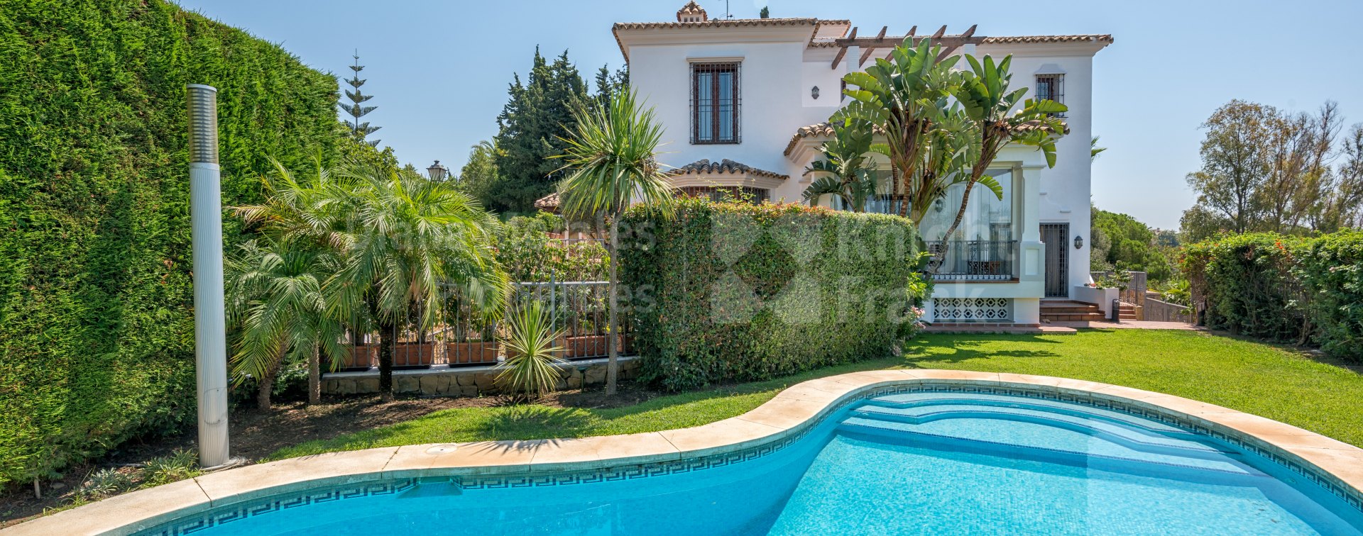 Villa in El Rosario mit Meerblick