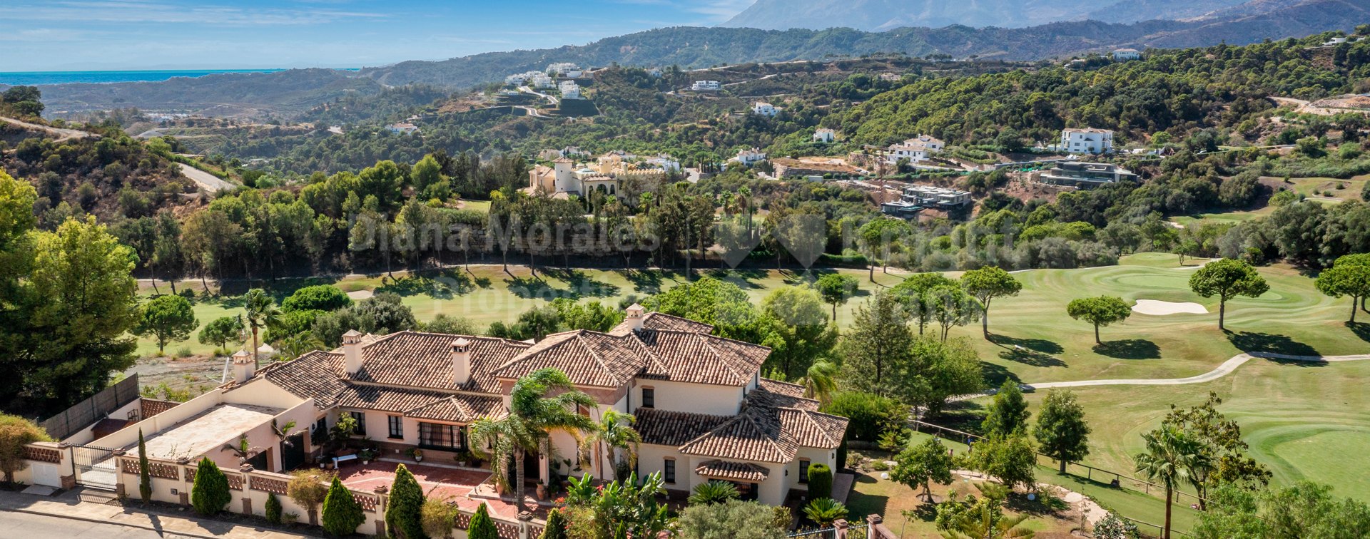 Marbella Club Golf Resort, Vistas al golf en un ambiente de montaña