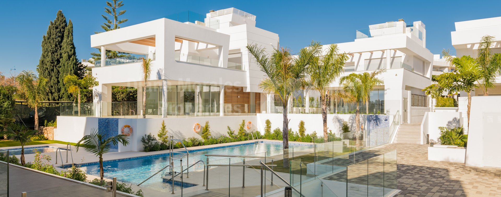 Perlas del Mar, Set of 10 beachside luxury villas