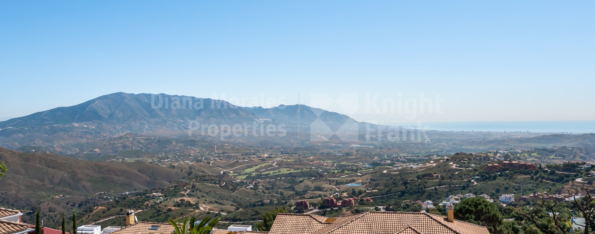 Oakhill Heights in La Mairena Ojén is an exquisite enclave with privileged views