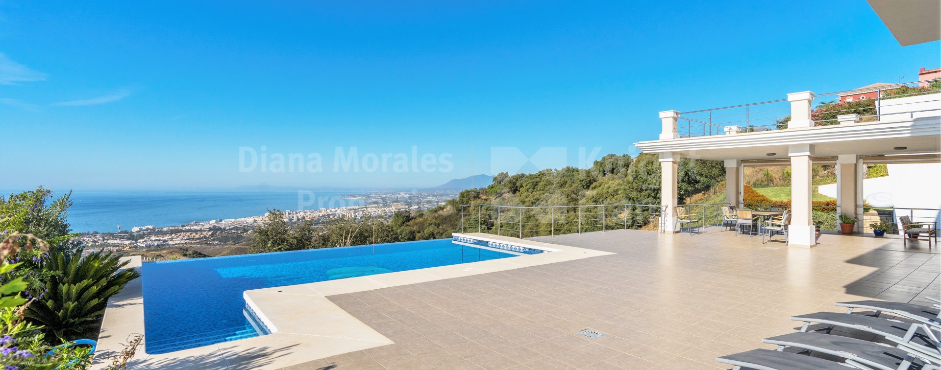 Los Altos de los Monteros, Villa mit Meerblick in Altos de Los Monteros