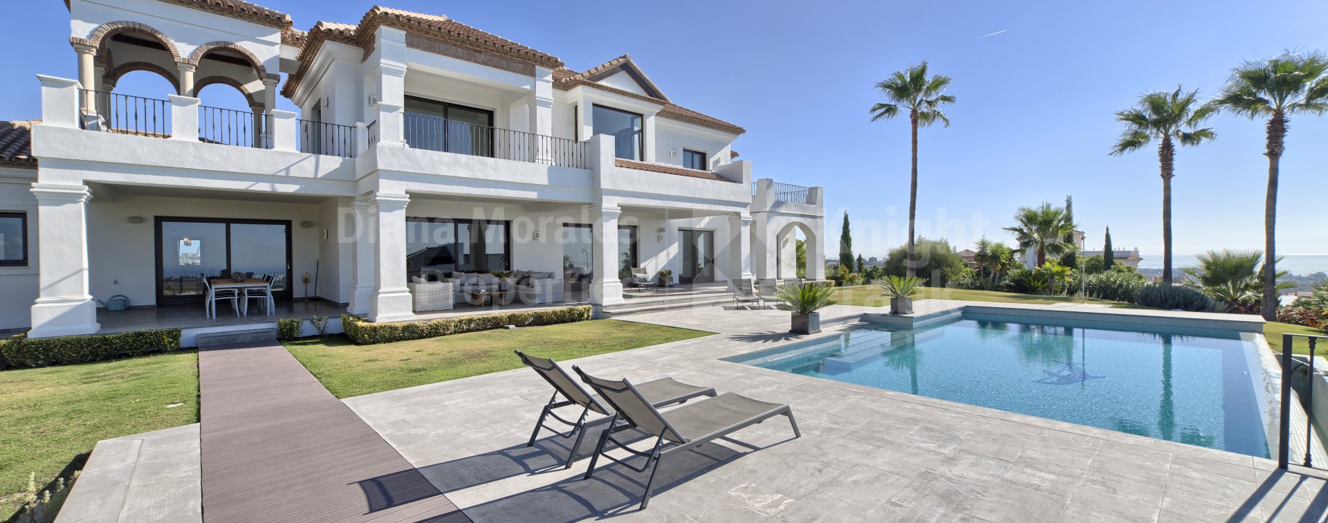 Top quality villa for sale in Los Flamingos Golf