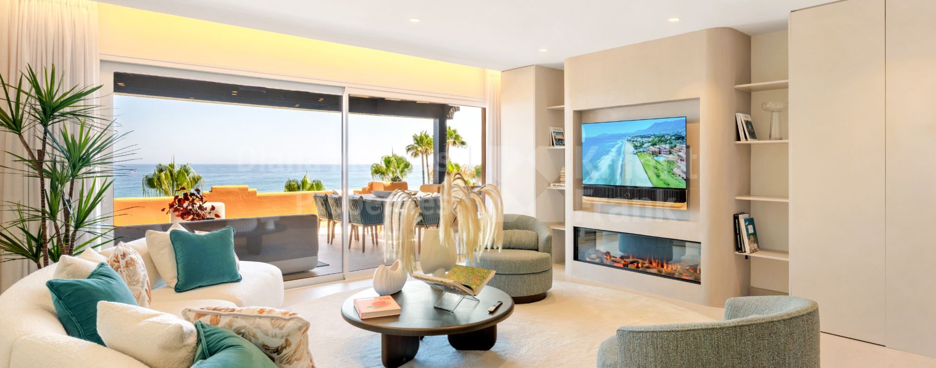 Los Granados del Mar 221, 4 bedroom flat in front line beach