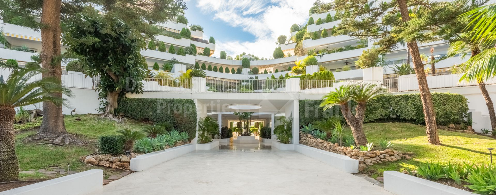 Las Terrazas de Las Lomas, Apartment in the Golden Mile