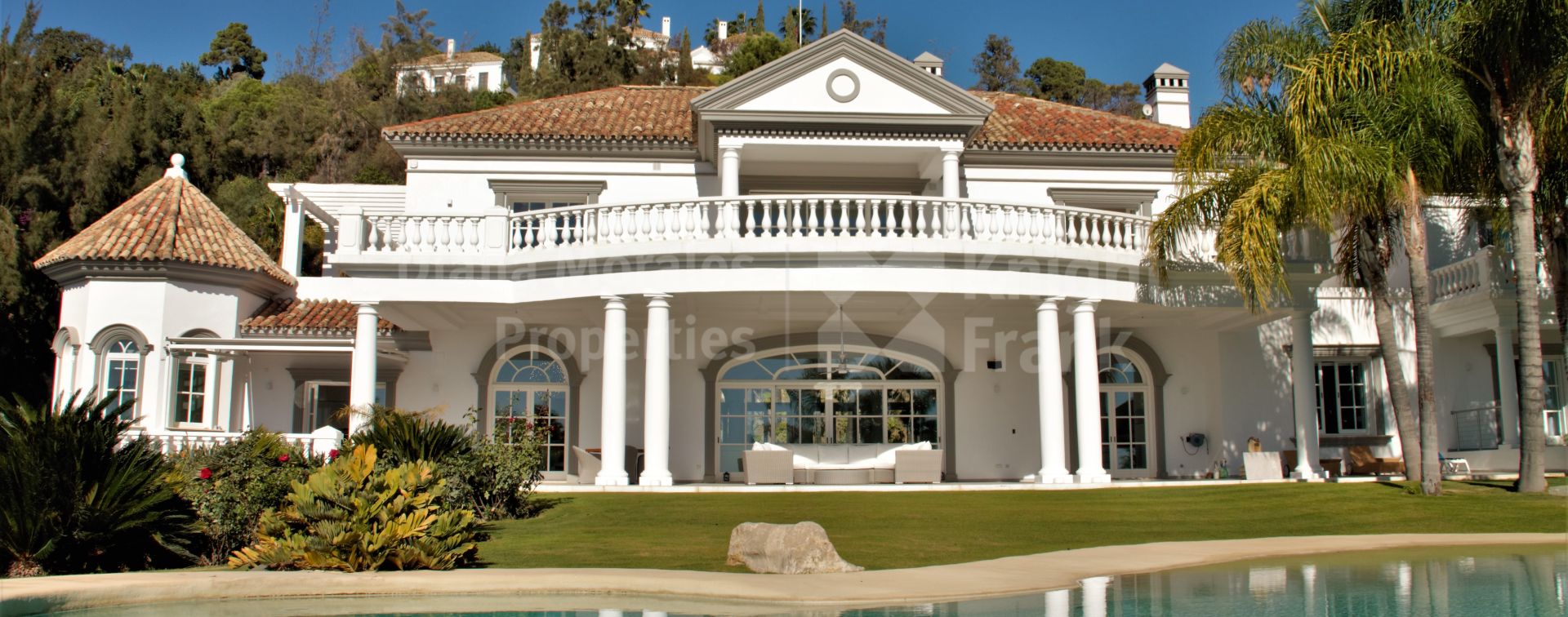 Villa im traditionellen Stil in La Zagaleta