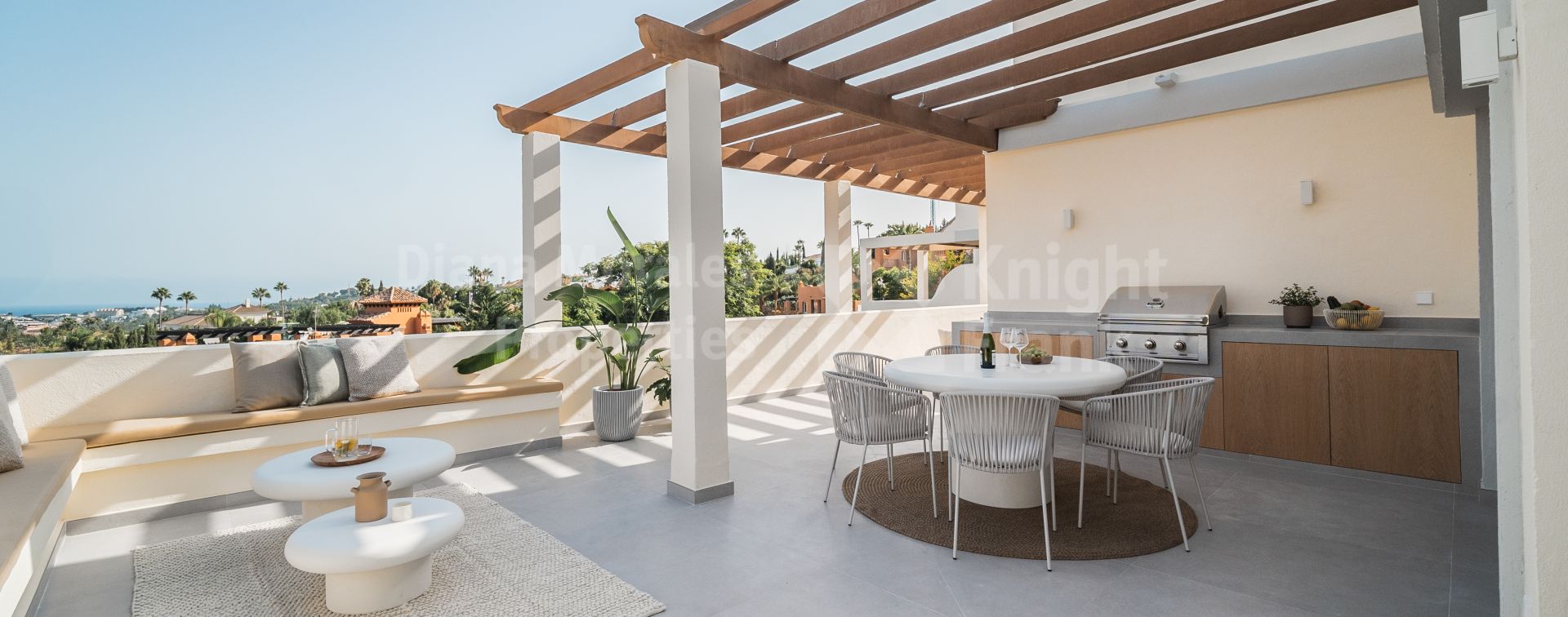 Palacetes Los Belvederes, Penthouse en duplex entièrement rénové dans la vallée du Golf